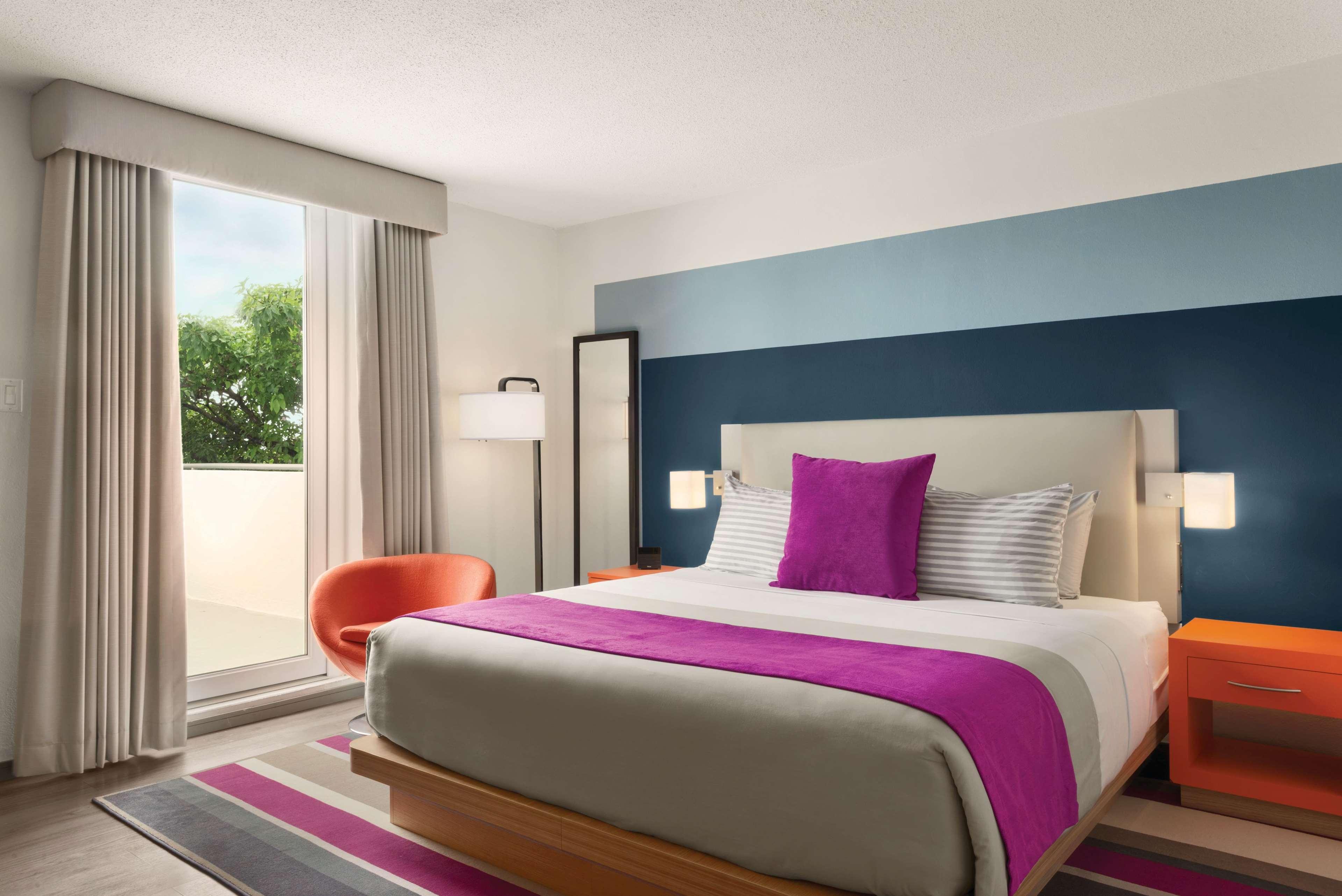 Tryp By Wyndham Isla Verde San Juan Buitenkant foto