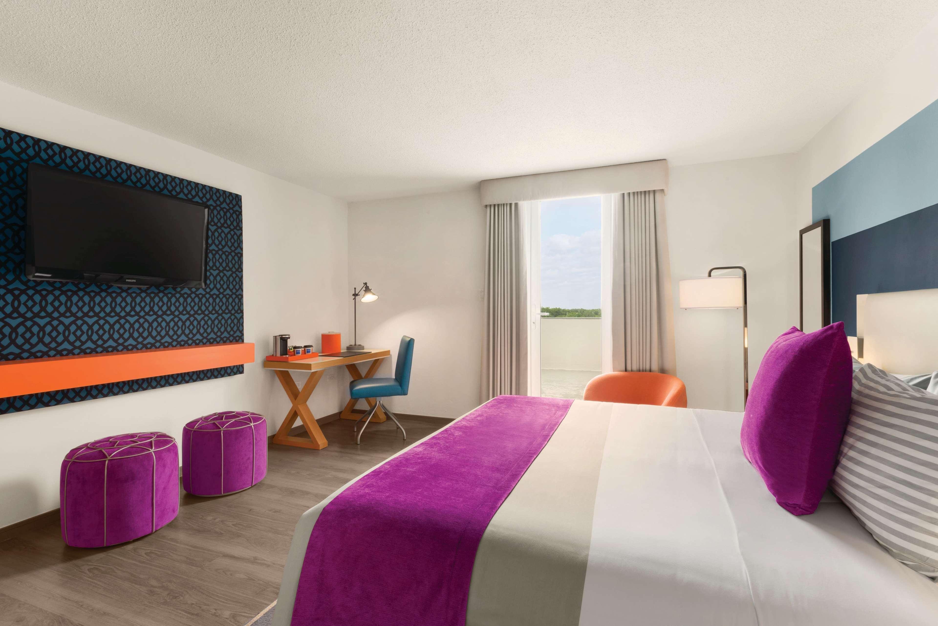 Tryp By Wyndham Isla Verde San Juan Buitenkant foto