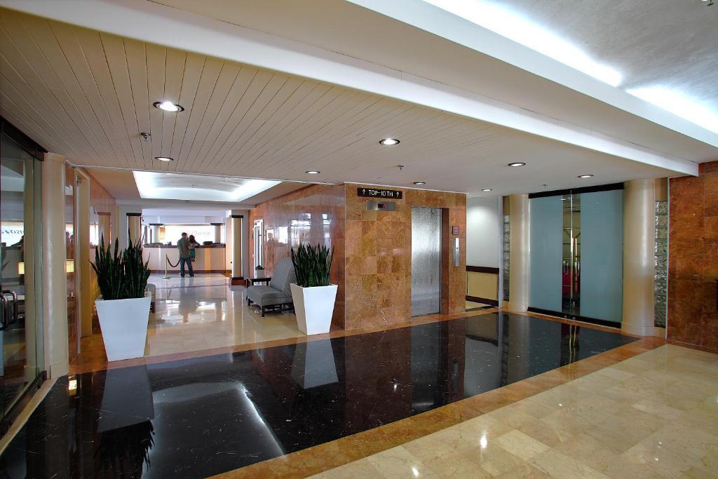Tryp By Wyndham Isla Verde San Juan Buitenkant foto
